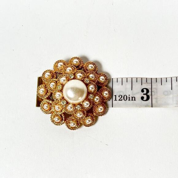 Sarah Coventry Moonlight Brooch Faux Pearls Rhinestones Gold Tone Layered Dome - Picture 8 of 8
